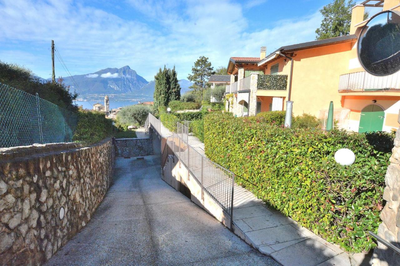 Bardino With Pool And Lake View Apartment